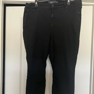 TORRID BLACK PREMIUM STRETCH HIGH RISE CURVY SKINNY LEG PANTS SIZE 20R